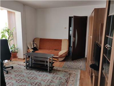 Apartament cu 3 camere zona Piata Gheorgheni